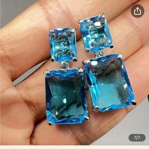 💙Gorgeous Aquamarine Earrings